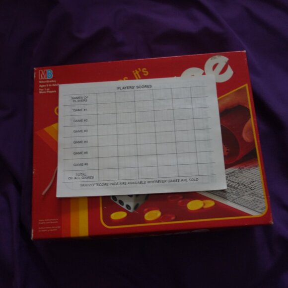 Vintage 1991 Milton Bradley Yahtzee  950 Ages 8 to Adult For 1 or More Players - Picture 12 of 16